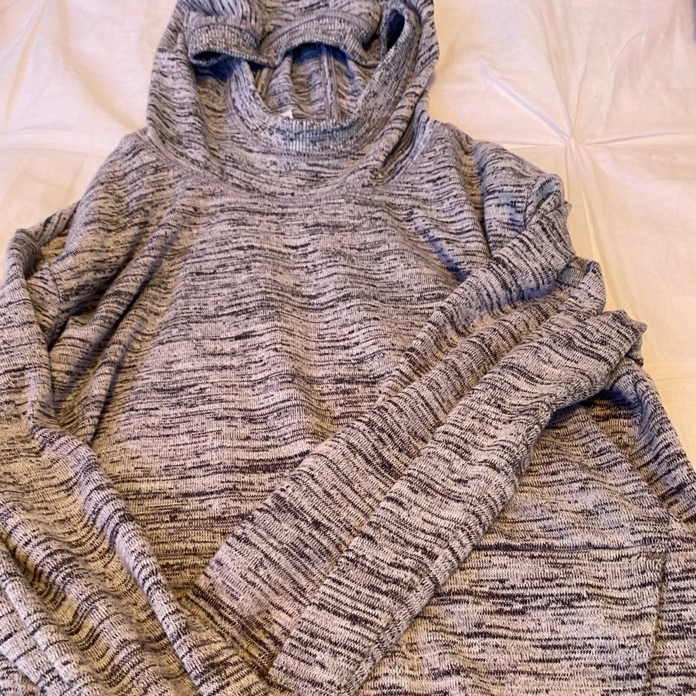 grey pullover